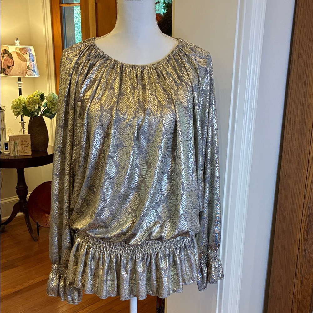 Hailey & Co Elegant Gold Snake Print Blouse in Gray and Gold